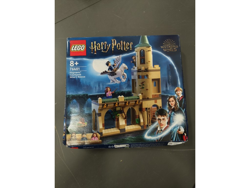 Poškozené - LEGO® Bradavické nádvoří: Siriusova záchrana 76401